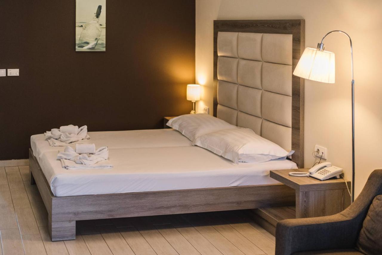 Hotel Laguna 울친 외부 사진